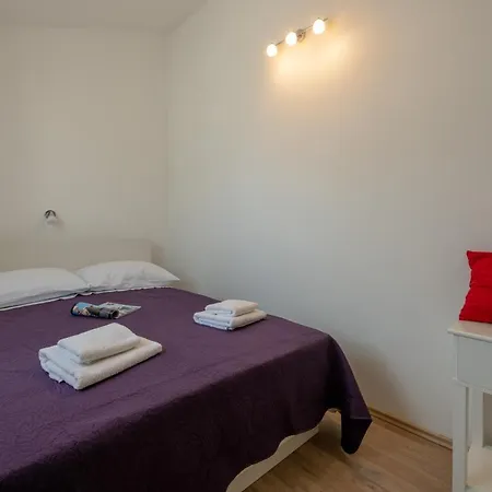 Βίλα Ester Πούλα